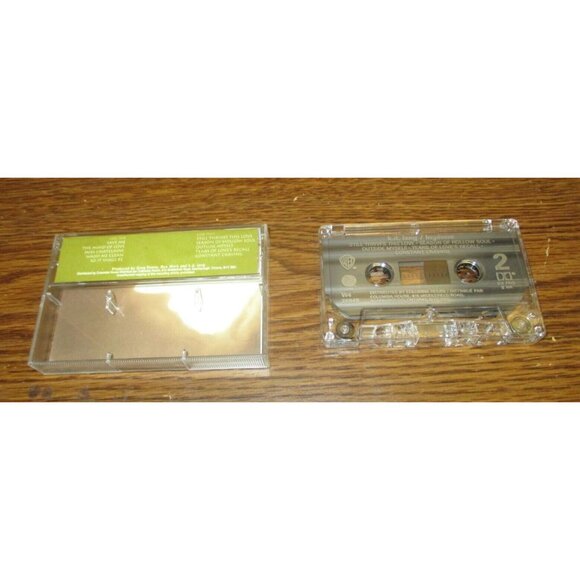 K.D. Lang - Ingenue on cassette (Sire Records Canada, 1992) - Picture 2 of 4